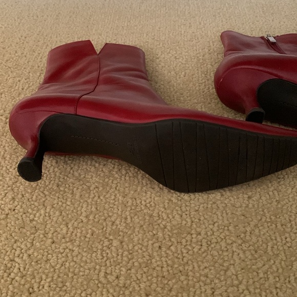 Vintage Anne Klein iflex leather boots- like new- very comfortable-9 - Picture 4 of 8